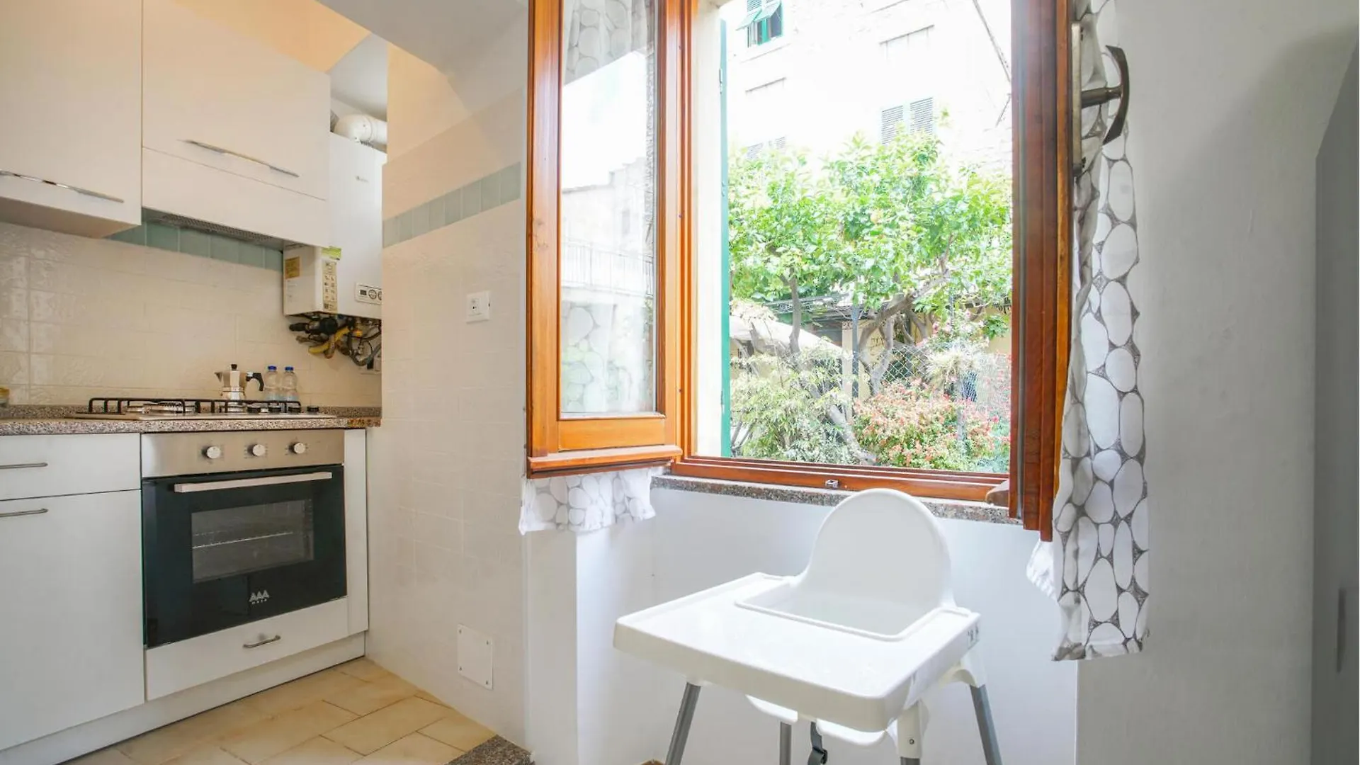 Pet Friendly Apartment In Taggia With Wifi