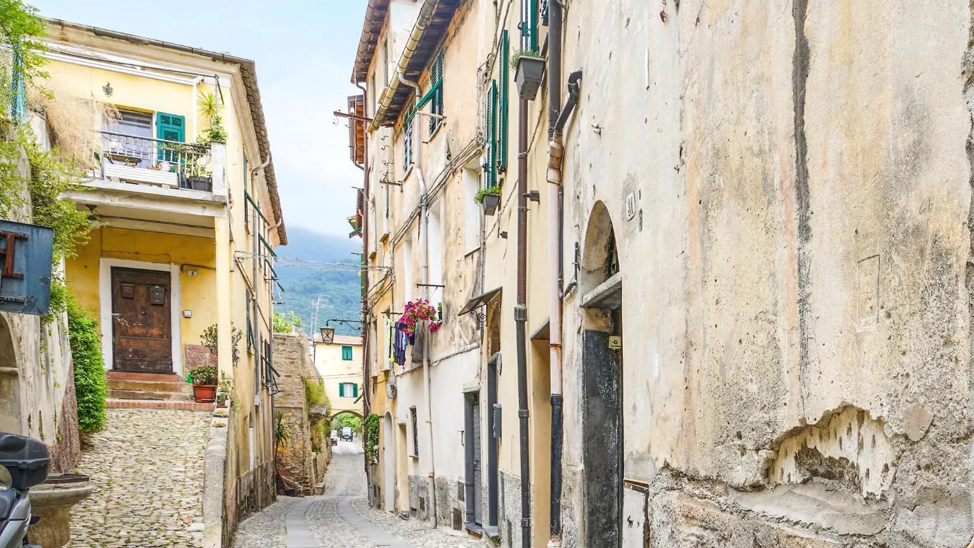 Pet Friendly Apartment In Taggia With Wifi